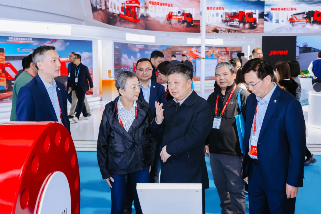 Расширение возможностей ИИ для зеленого будущего | Компания “Шенкай” продемонстрировала свои успехи на нефтяной выставке CIPPE в Пекине(圖8)